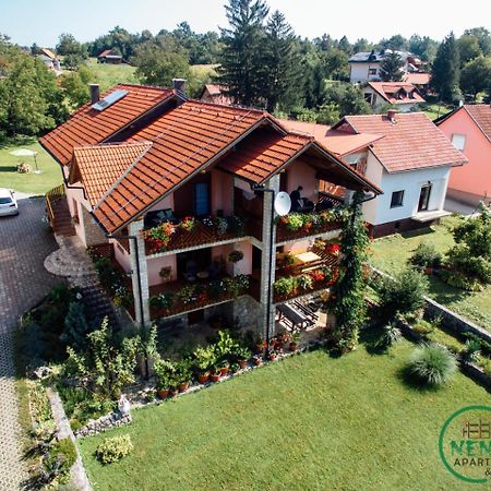 Guest House Nena Rastoke Слуни Екстериор снимка