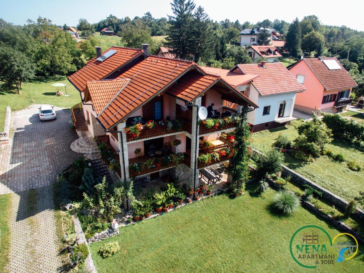 Guest House Nena Rastoke Слуни Екстериор снимка